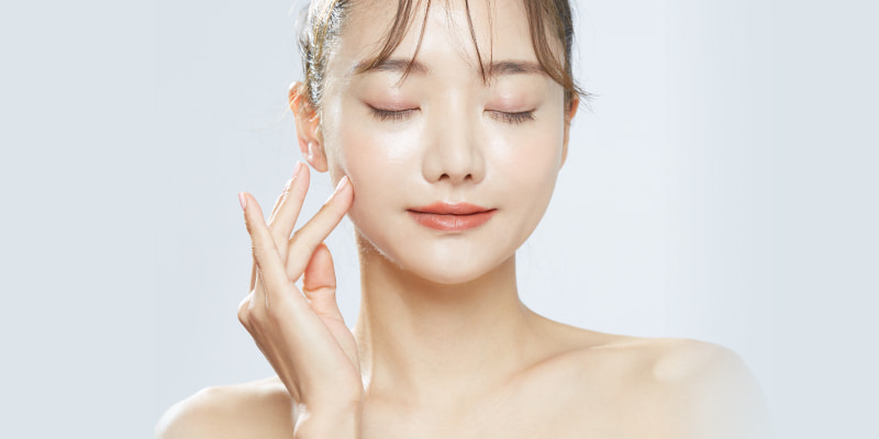 美容機器によるフェイシャルエステ